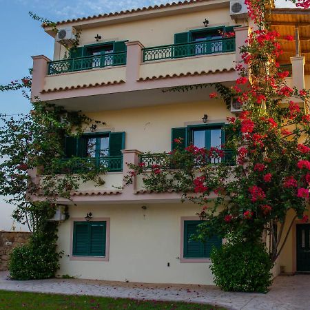Betsis Apartments Kypseli エクステリア 写真