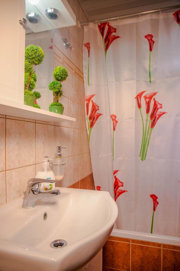 Betsis Apartments Kypseli エクステリア 写真