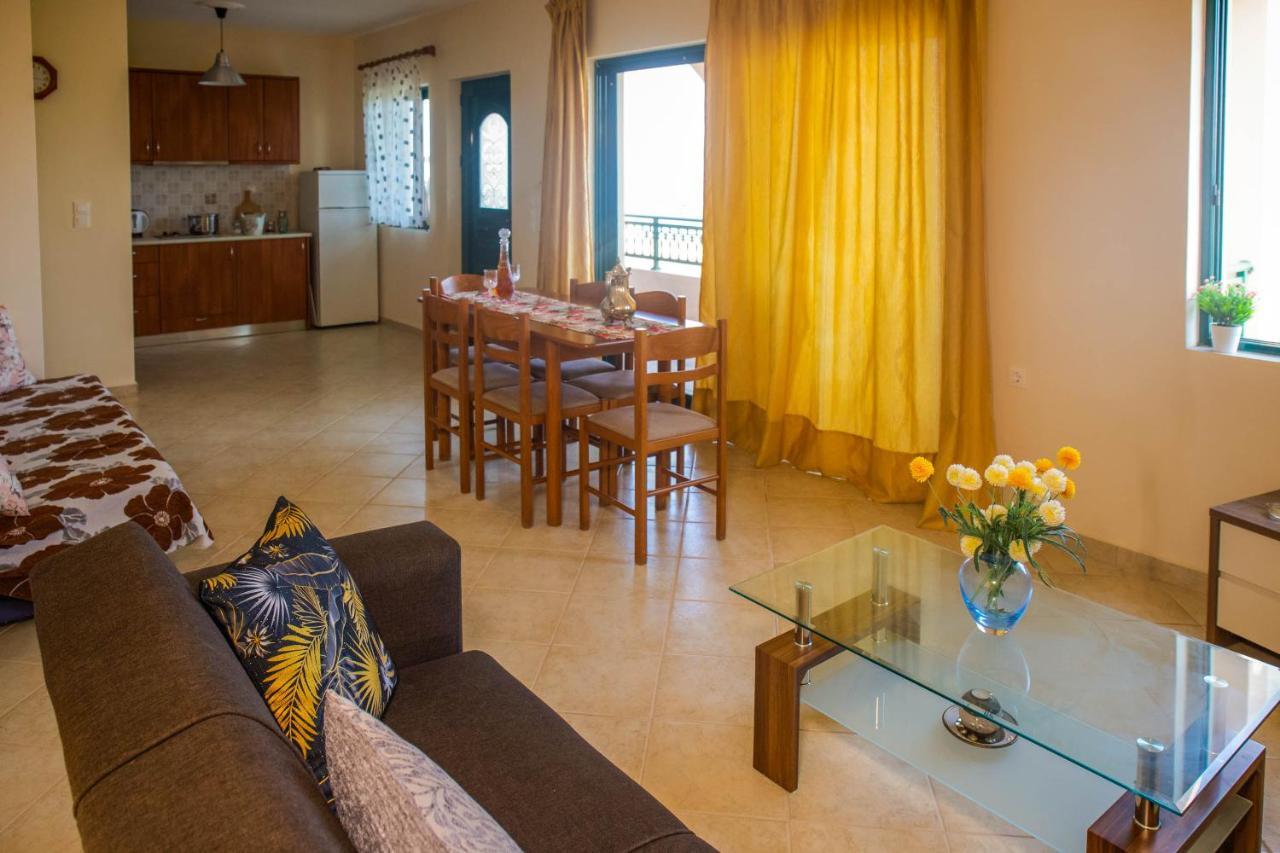 Betsis Apartments Kypseli エクステリア 写真